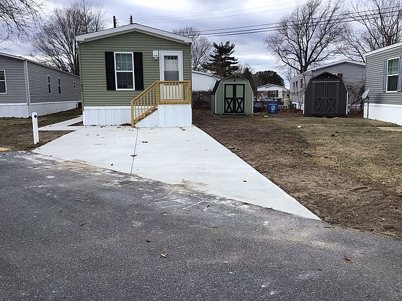 3rd image of 43 Sycamore Dr #43