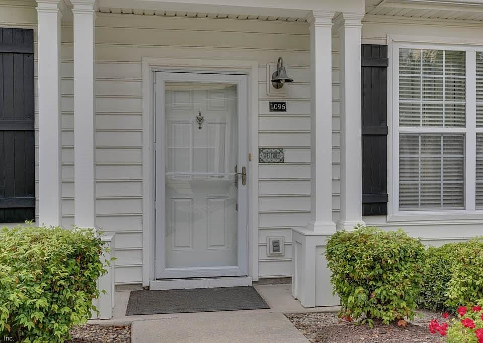 1st image of 1096 Grace Hill Dr