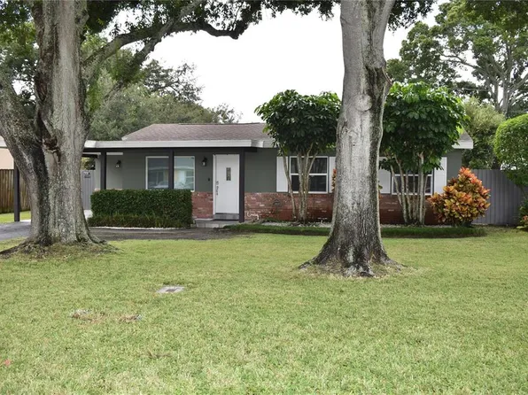 110 ROYAL PALMS, LARGO, FL 33771