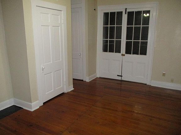 4th image of 536 Madison St