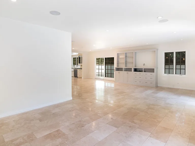 552 Wilcox Ave — Photo 10