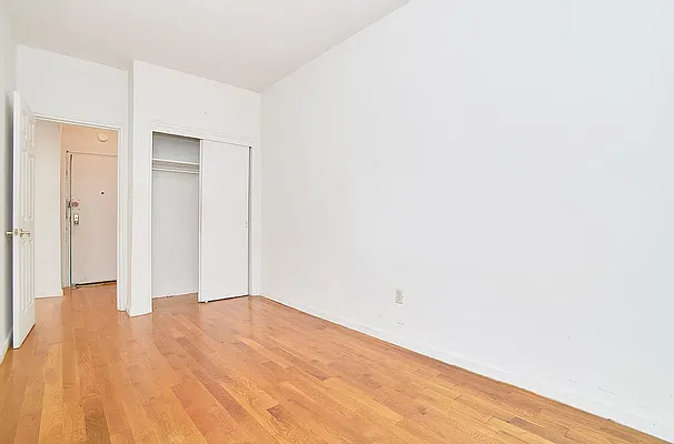 Rented by REAL New York | media 7