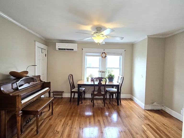 37 Winter St #2 — Photo 3