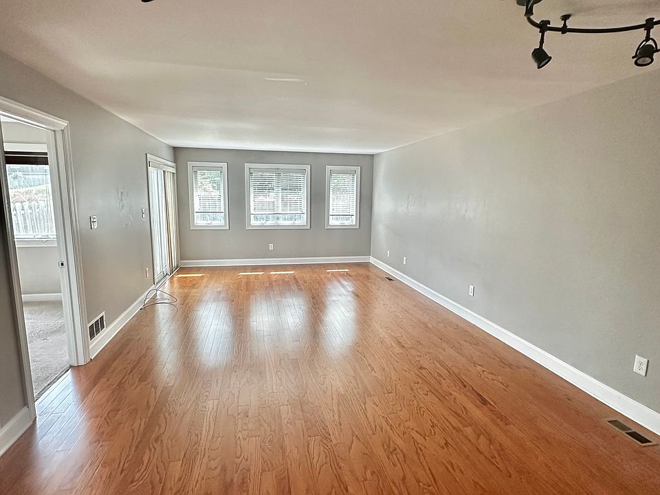 living and dinning room