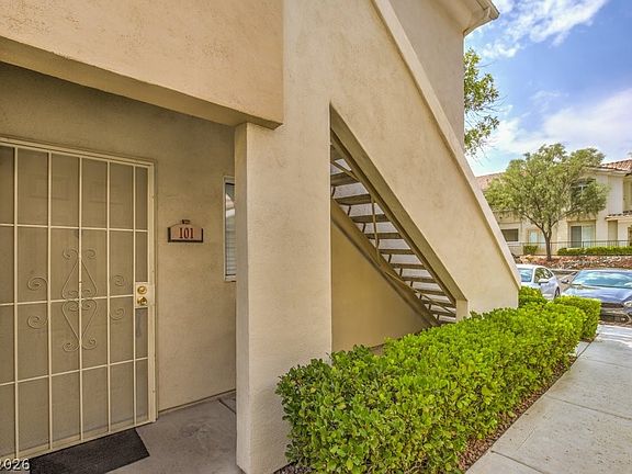 3rd image of 1510 Ruby Cliffs Ln Unit 101