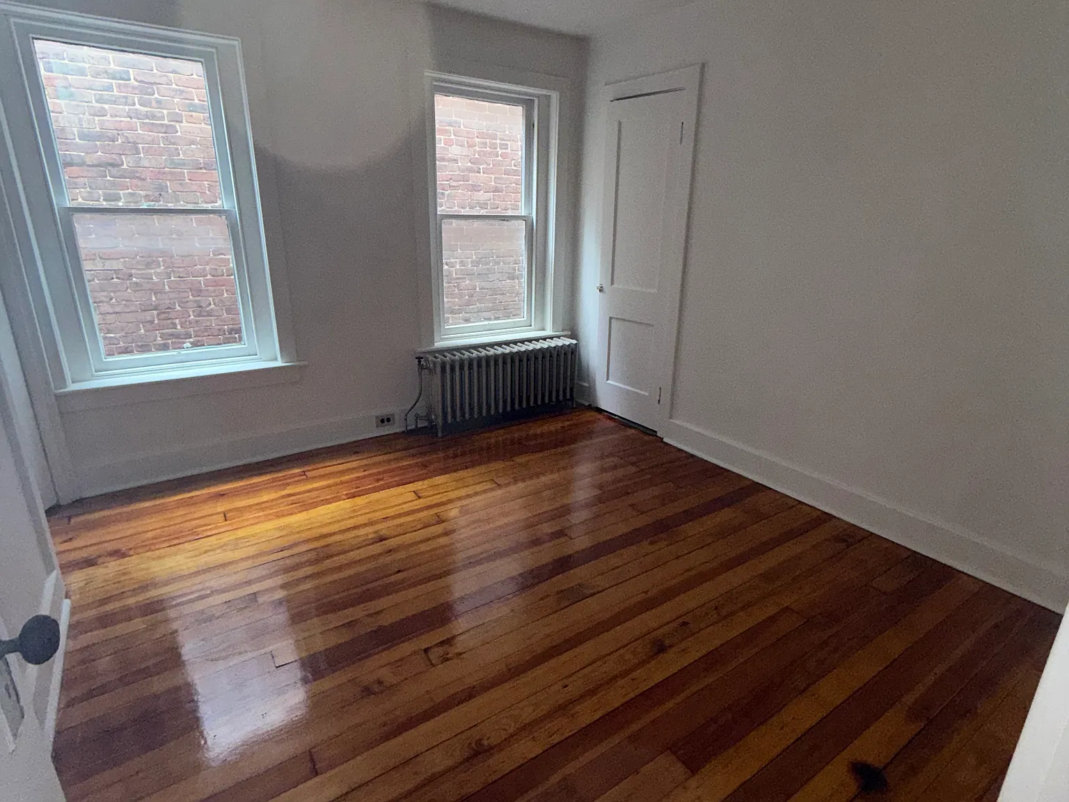 3 bed, 1332 sqft, $1,300 — Photo 2