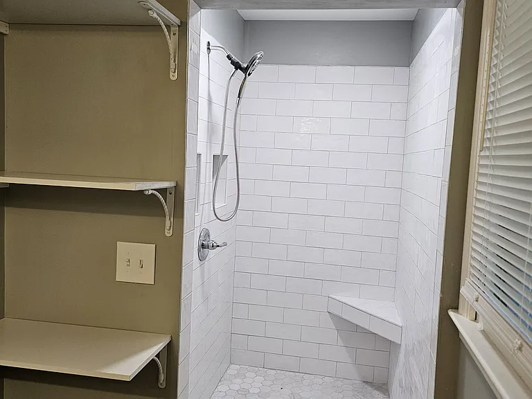 627 W Meade Blvd — Photo 11