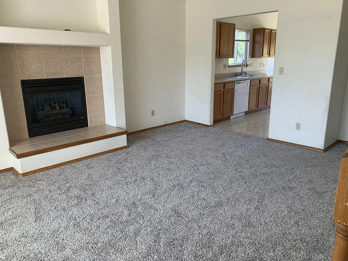 Building Photo - 5162 Chaise Dr