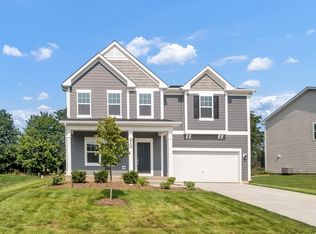 910 Mildred Dr, Marengo, IL 60152