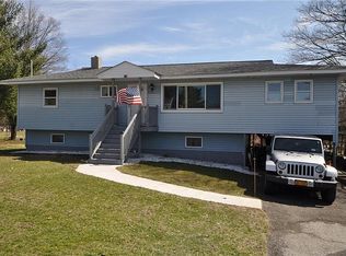 240 Maybrook Rd, Campbell Hall, NY 10916