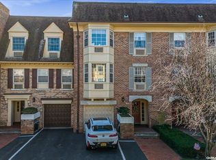 20604 Emily Rd #1, Bayside, NY 11360