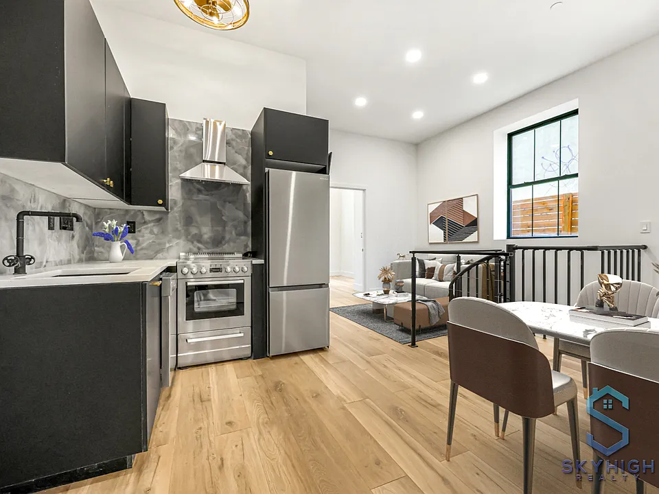 16 Howard Ave #1D