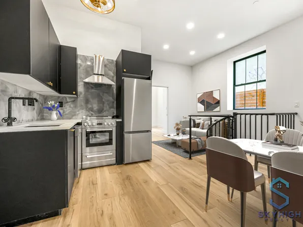 16 Howard Avenue image 1 of 26