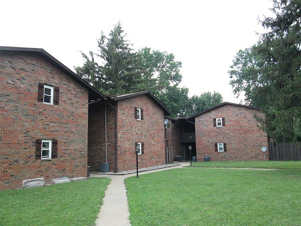 1st image of 391 Kent St APT B