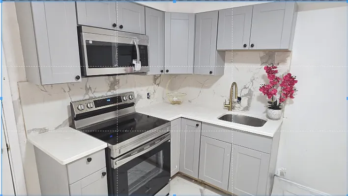 468 Farson St — Photo 2