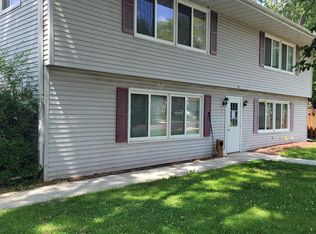 541 N Dewey Ave APT 3, Reedsburg, WI 53959