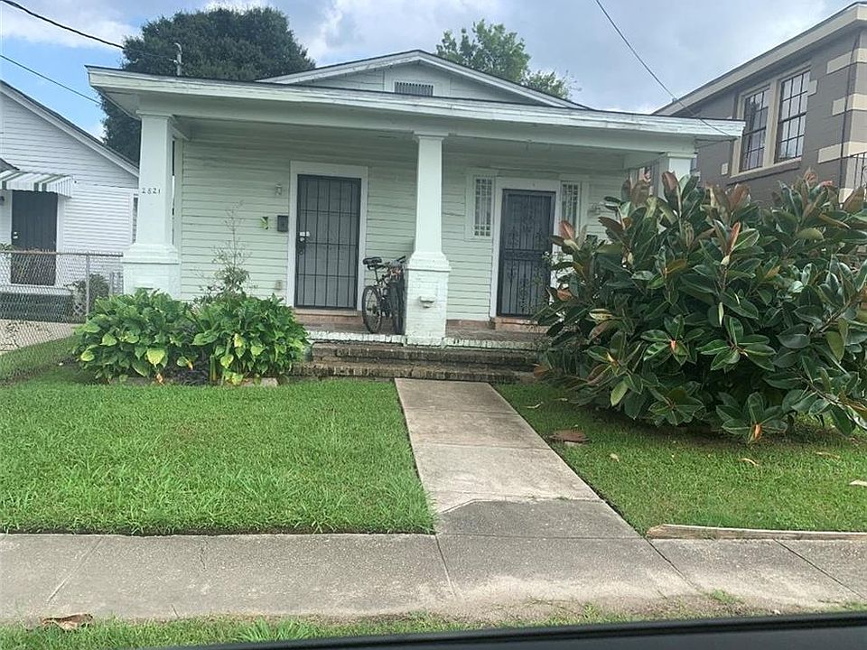 1st image of 2819-21 Mistletoe St