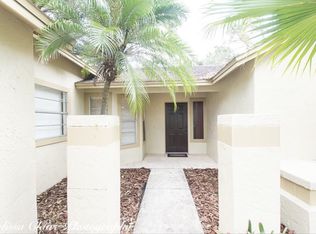 6930 Palomino Dr, Lakeland, FL 33811