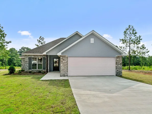 9 Applewood Dr, Purvis, MS 39475