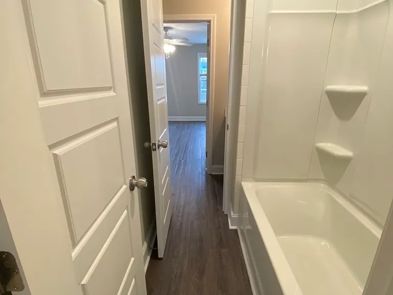 1024 Glenkirk Dr #C — Photo 5