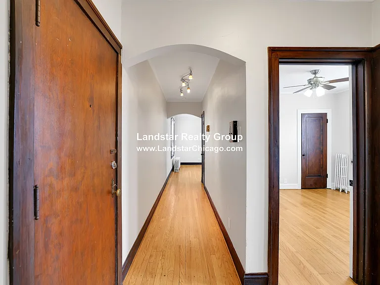 5544 W Leland Ave #1D — Photo 1