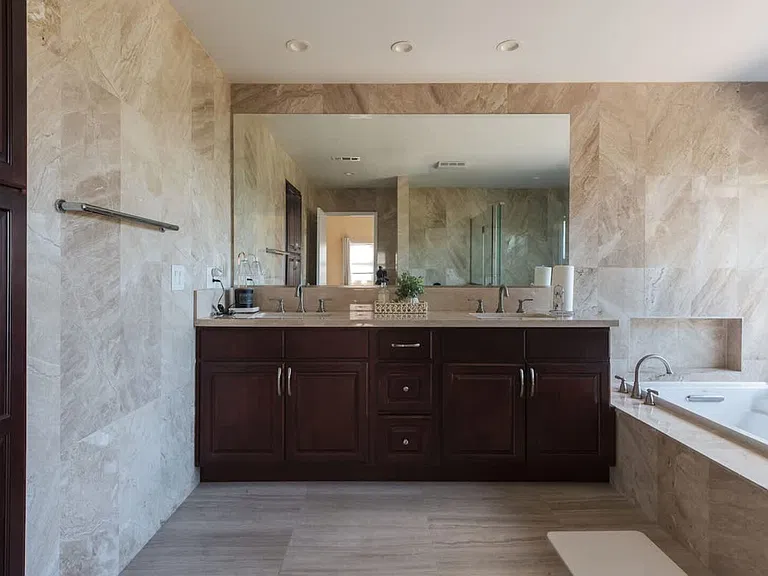 Crest Vista Dr — Photo 70