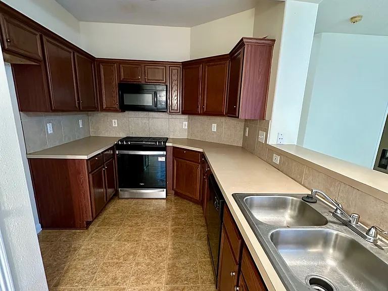 1914 Natalie Rose Dr — Photo 6