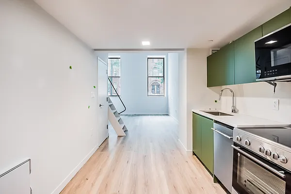 Rented by Nooklyn NYC LLC | media 33