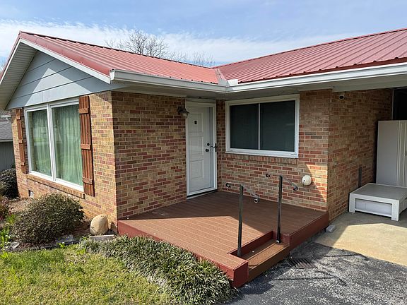 3rd image of 4809 Shorewood Dr