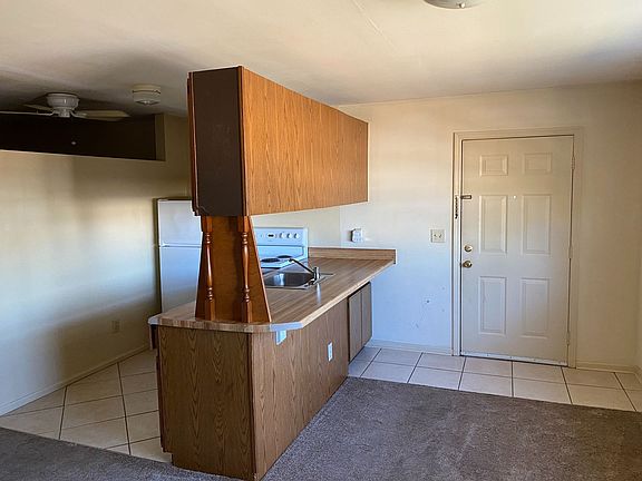 4th image of 101 Lullwater Dr #2