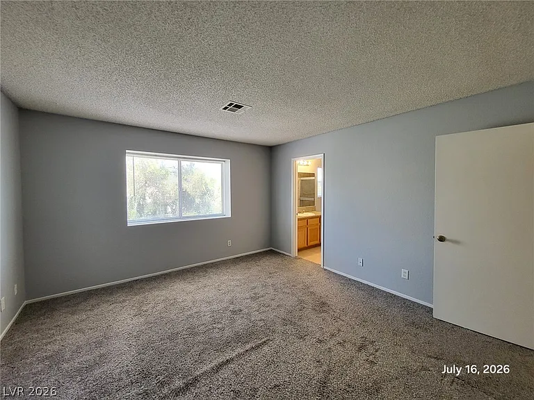 9404 Hershey Ln — Photo 14