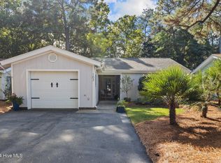 103 McGinnis Dr, Pine Knoll Shores, NC 28512
