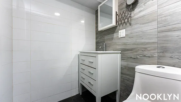 Rented by Nooklyn NYC LLC | media 6