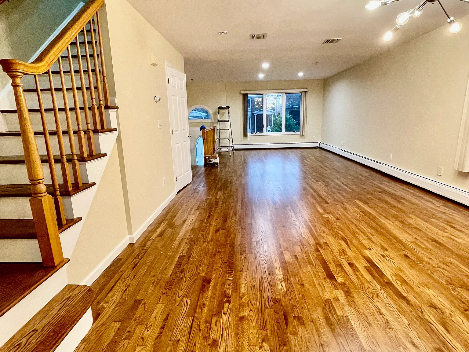 3 bed, 3.5 bath, $4,300 — Photo 3