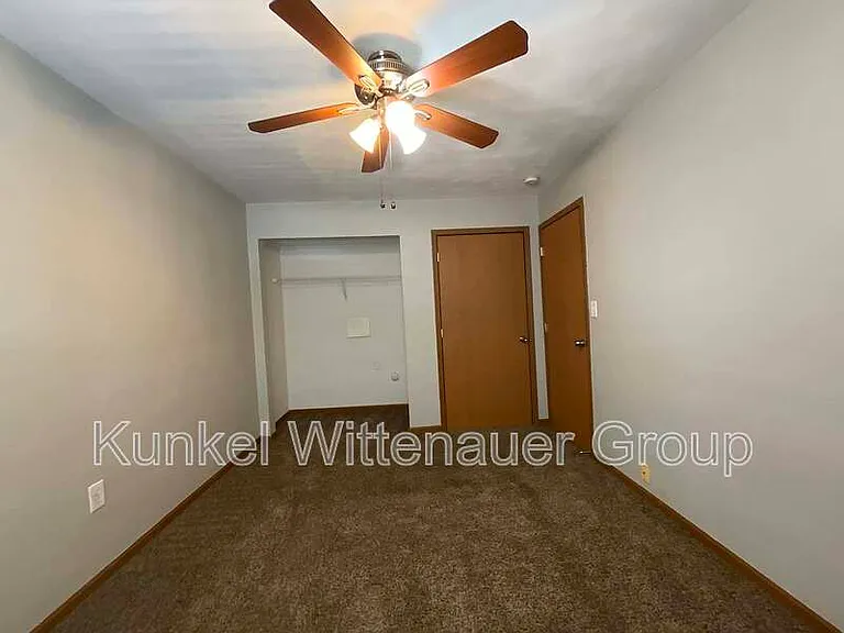1810-12 Jamestown Rd — Photo 11