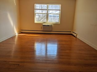(Undisclosed Address), Arlington, MA 02476