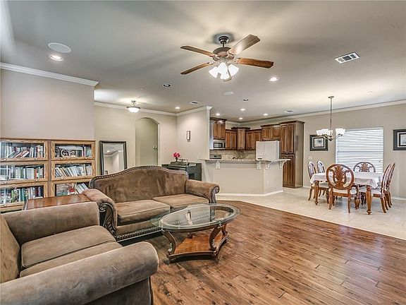 5th image of 5601 NW 126th St