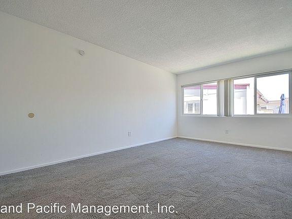 5th image of 2010 Carnegie Ln APT E