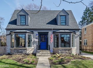 7153 N McAlpin Ave, Chicago, IL