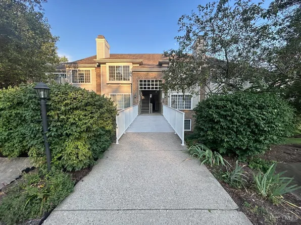 9880 Regatta Dr Unit 103, Cincinnati, OH 45252