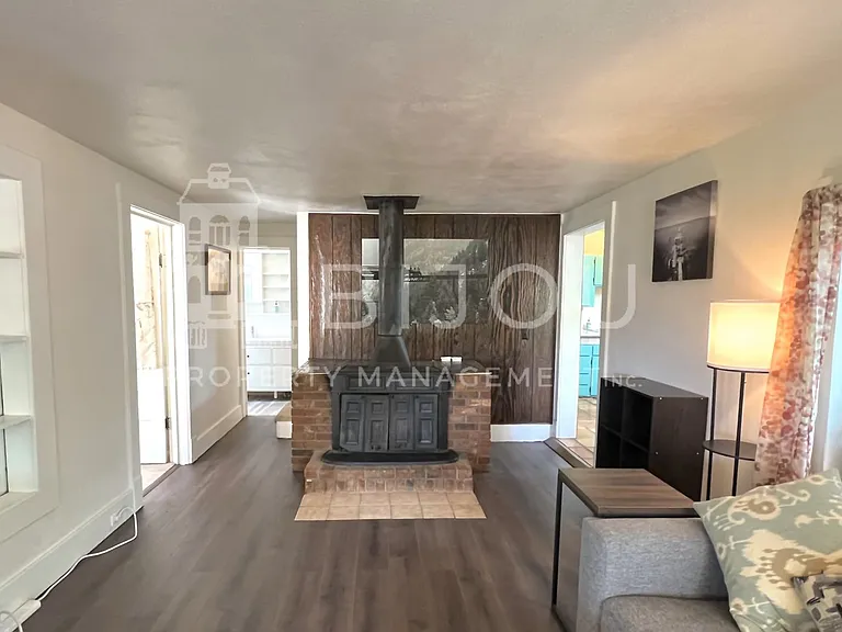68 Waltham Ave — Photo 5