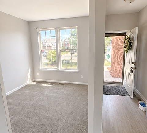 3rd image of 7197 Essex Dr