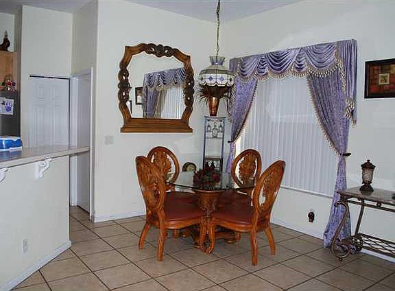 5th image of 4957 Victoria Cir