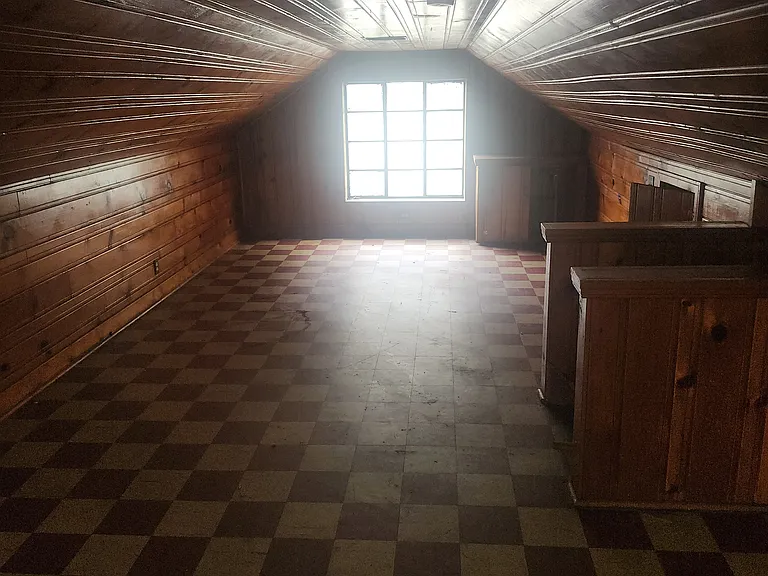 1500 Charleston Ave — Photo 3