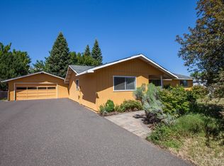 62921 Clyde Ln, Bend, OR 97701