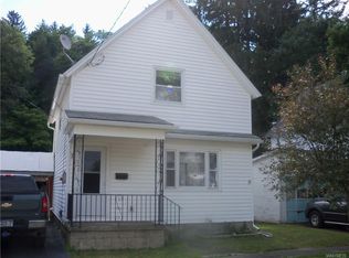 7 Howard St, Franklinville, NY 14737