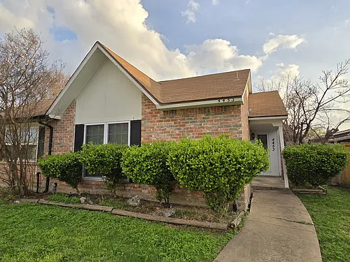 4453 Chapman St Photo 1