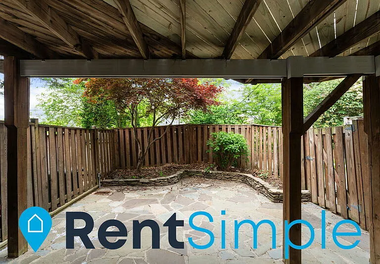 39 Fendall Ave — Photo 42