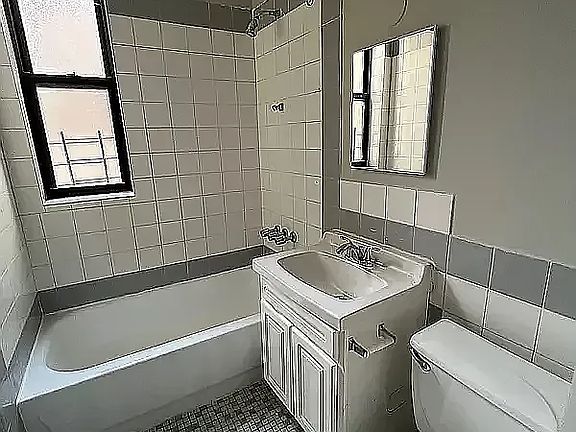 5th image of 57 Tapscott St #4E