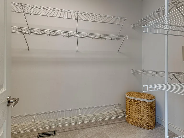 2077 Sherbrooke Ln — Photo 22